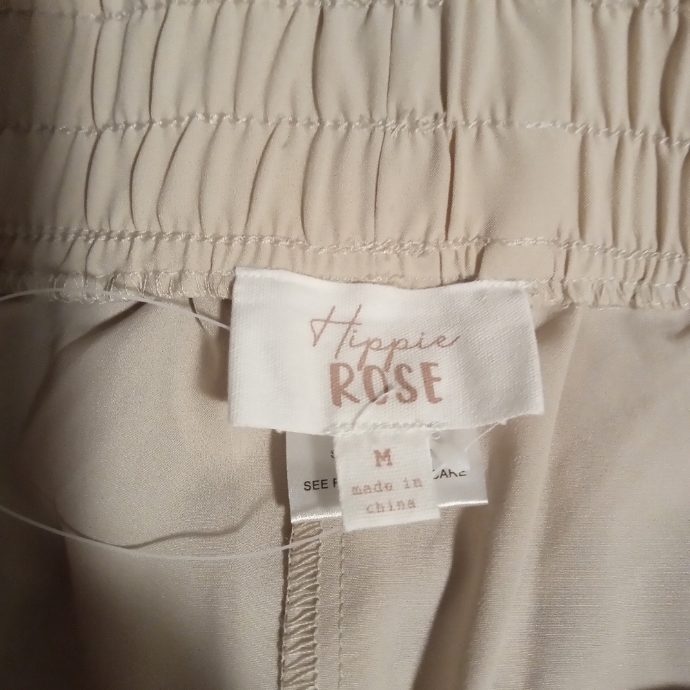 HIPPIE ROSE - Picture 2 of 2